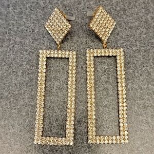 Gorgeous Rectangular Shapped Rhinestone Dangle Earrings